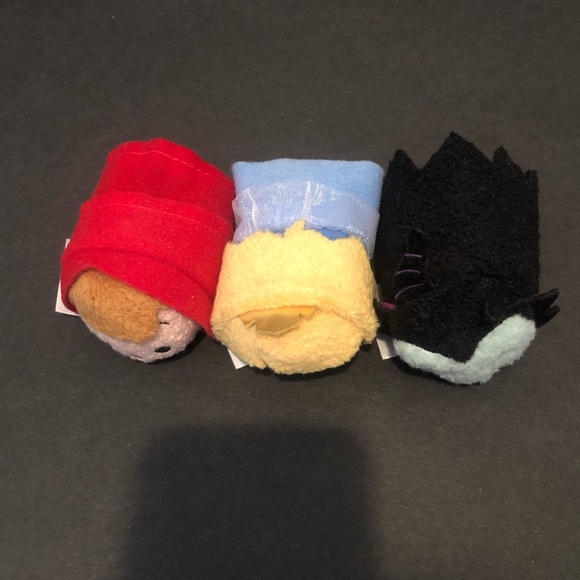 Disney Sleeping Beauty Tsum Tsums Plush Set of 3 Aurora in Blue Dress Maleficent - Picture 2 of 6